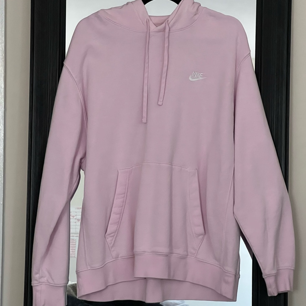 OVERSIZED NIKE HOODIE 💗